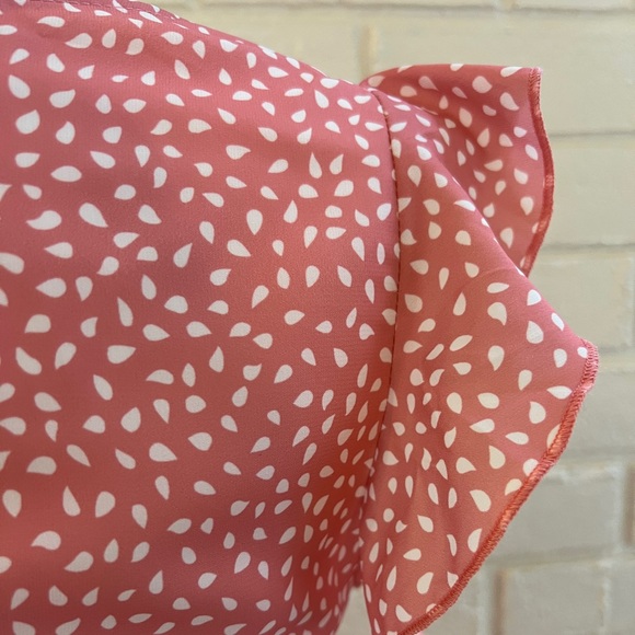 V-neck dress with butterfly sleeves and ruffle tiered skirt. Size small. - Picture 6 of 9